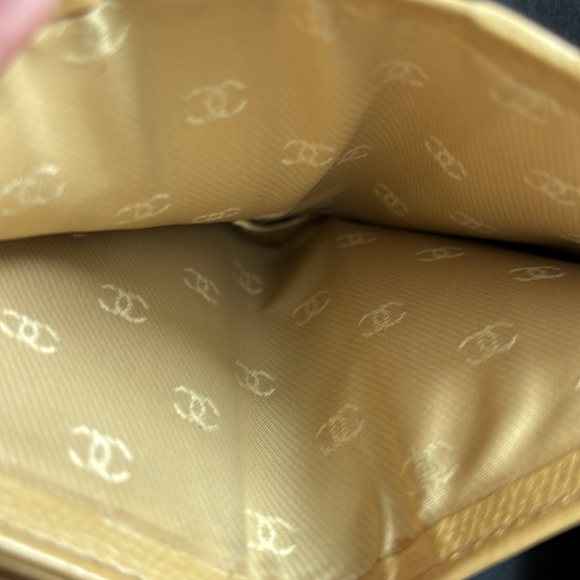 Chanel coco button leather wallet with COA double sided - Picture 5 of 12